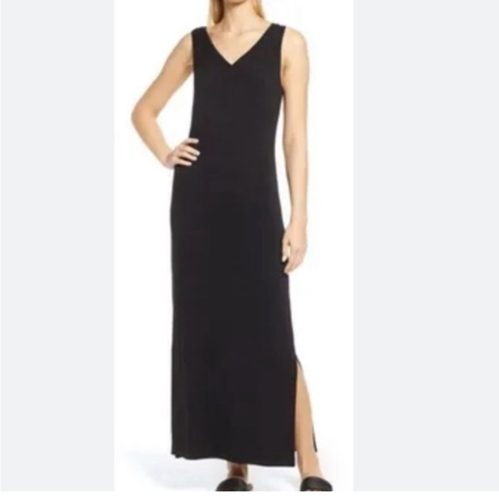 NWOT Nordstrom Black sleeveless Vneck Maxi Dress